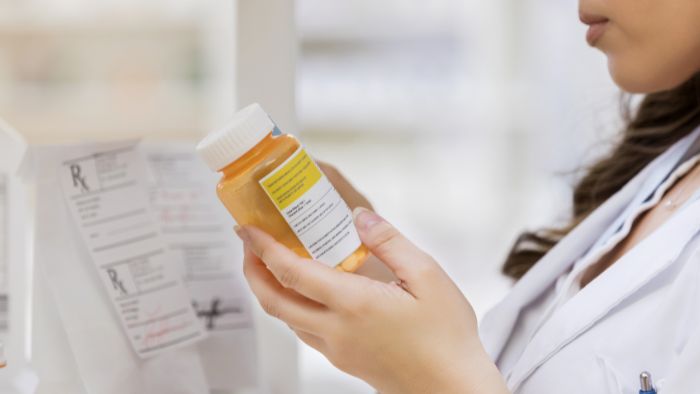 looking prescription drug label